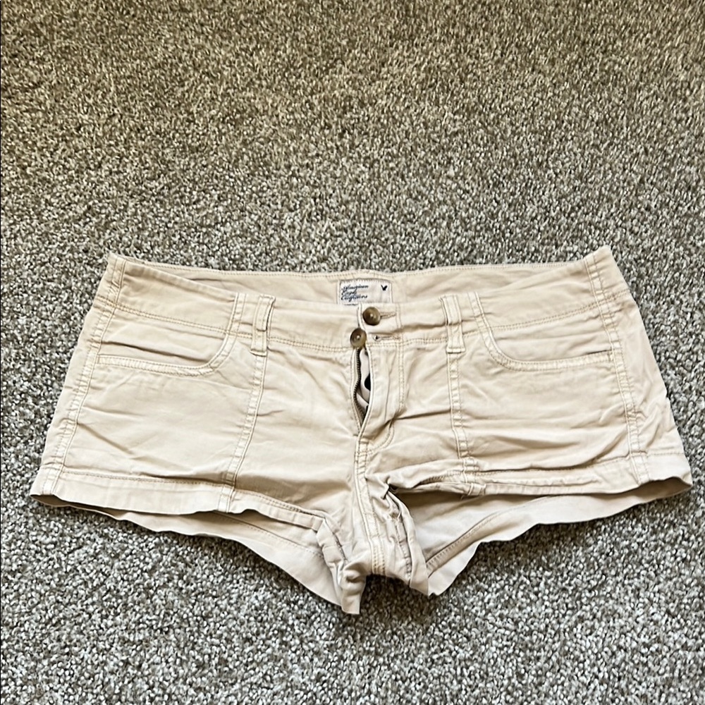 American Eagle Women's Tan Shorts